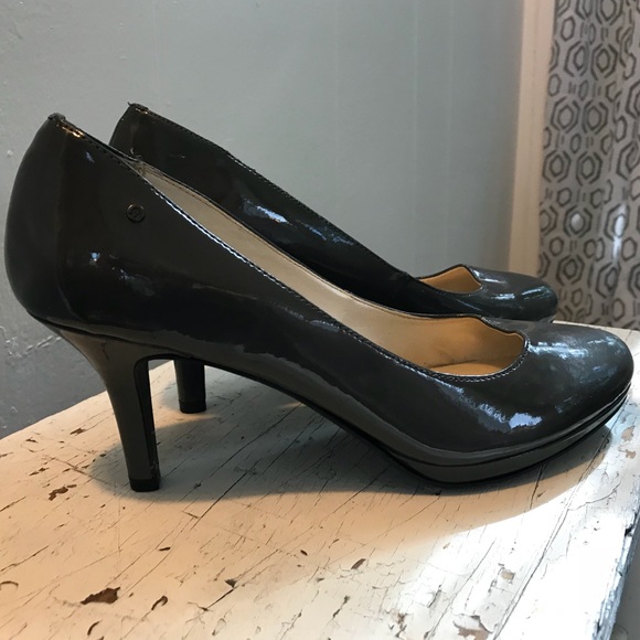 Etienne Aigner Grey Size 9.5 Heels - Picture 2 of 5